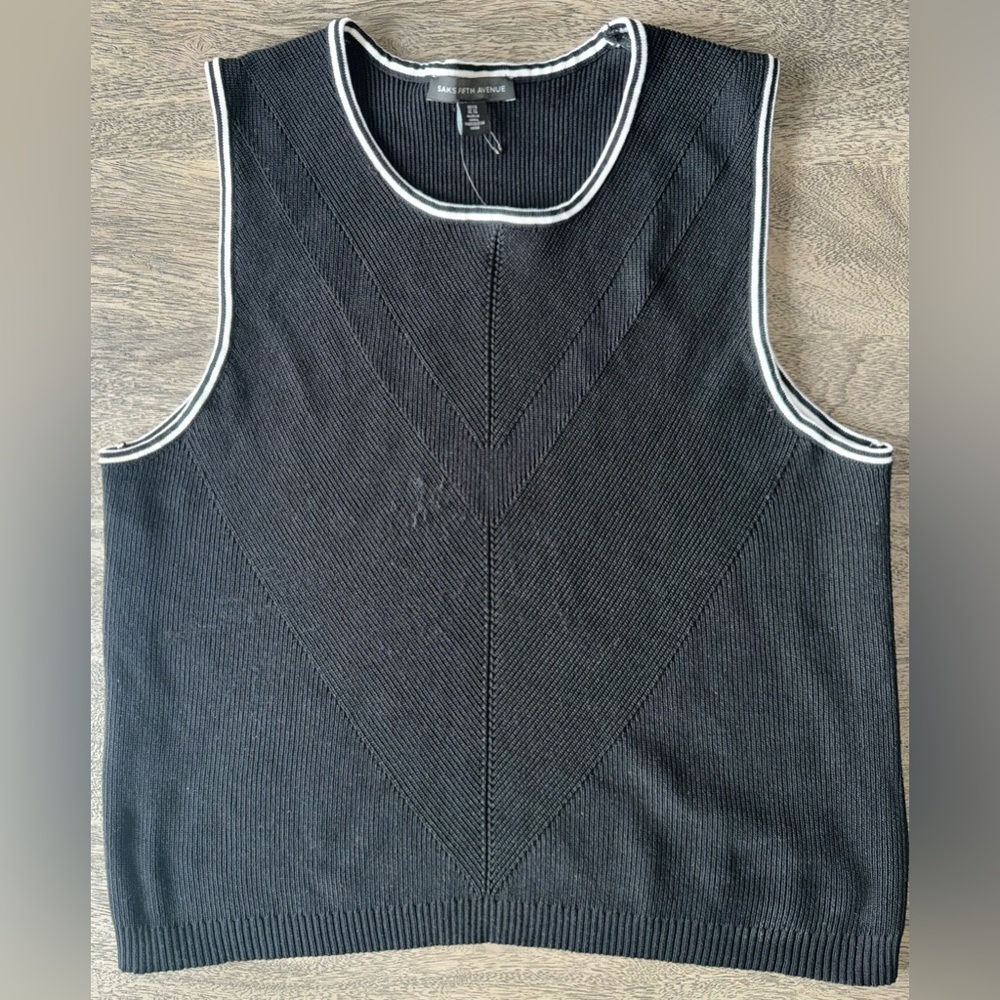 Saks Fifth Avenue Ribbed Stretch Round Neck Tank (Black, Size XL, NWOT)